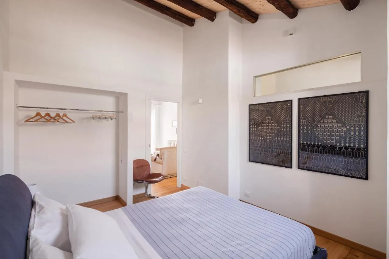 Conte Ruggero Apartment By Domusicily パレルモ