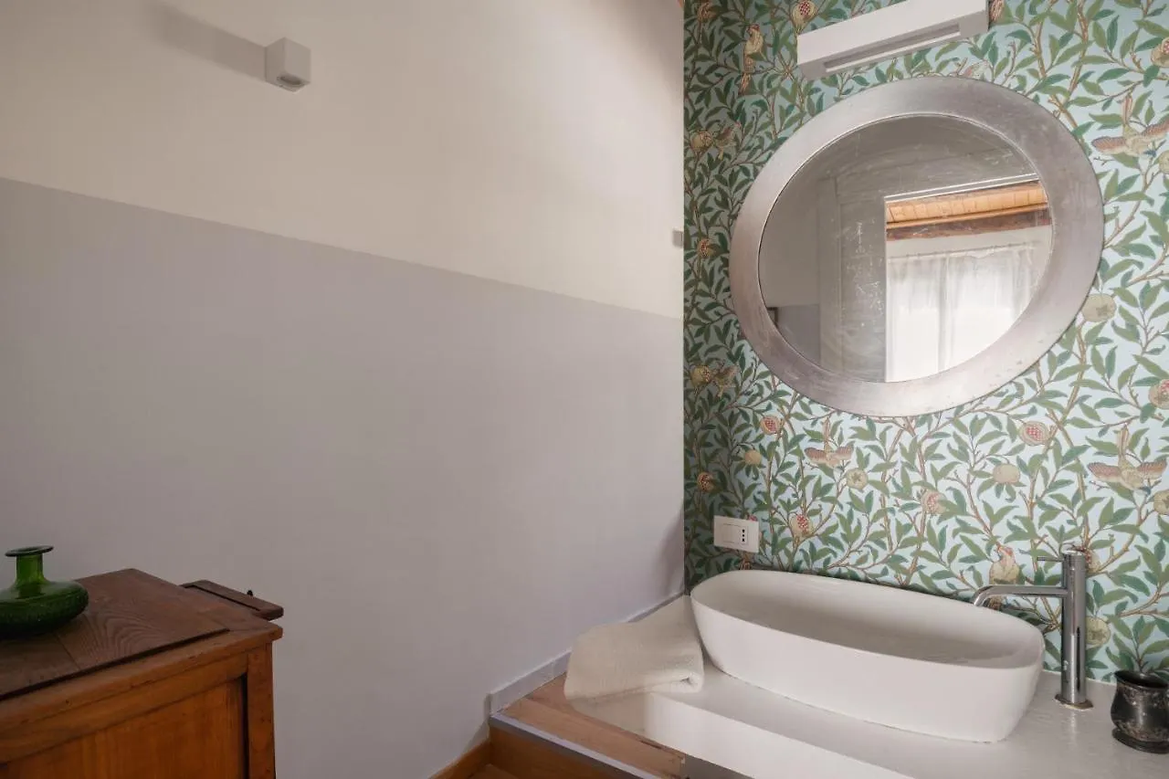 Conte Ruggero Apartment By Domusicily パレルモ 0*,  イタリア