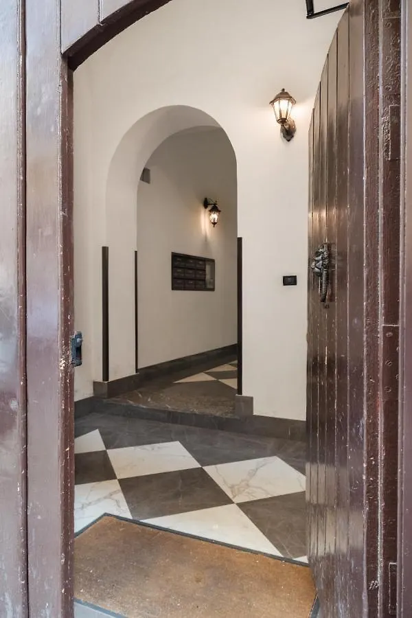 Conte Ruggero Apartment By Domusicily パレルモ